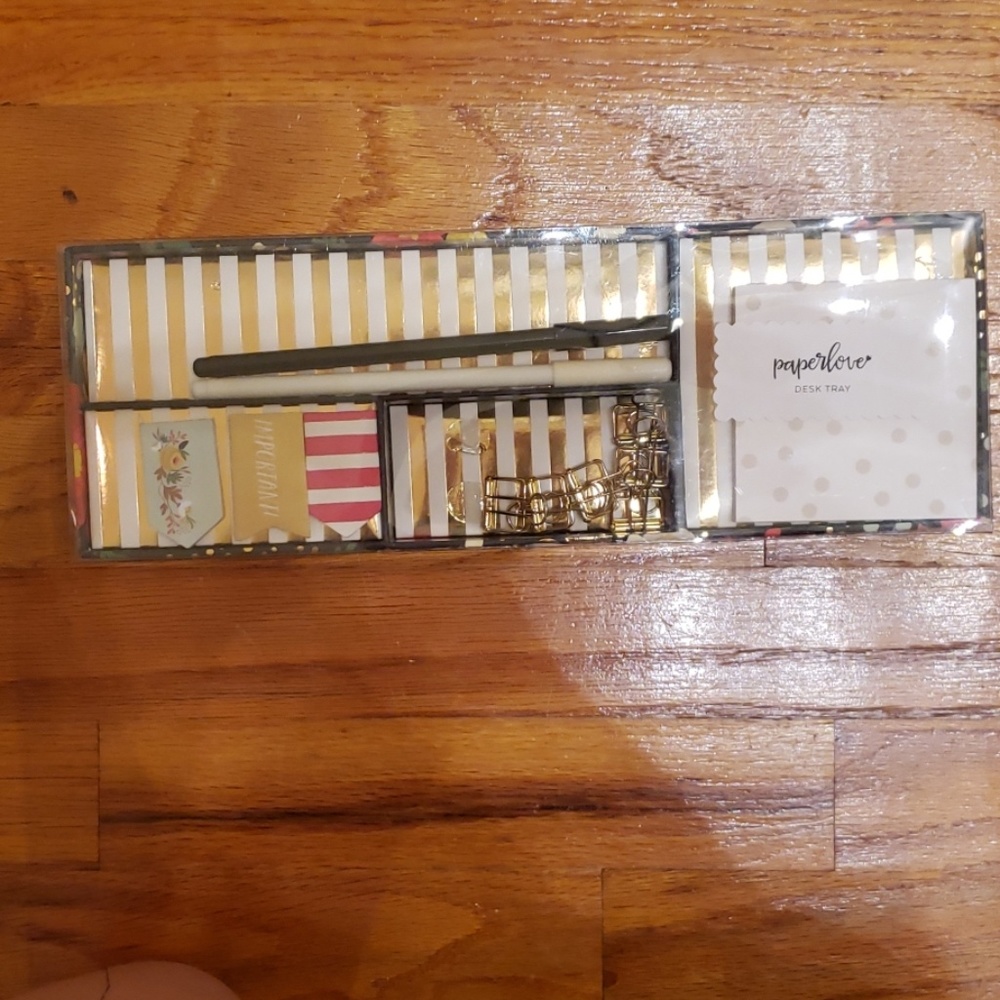 Stationary kit and desk tray